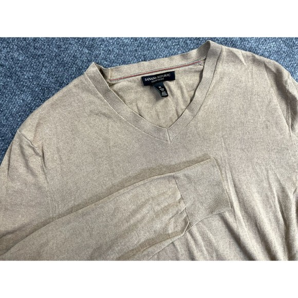 Banana Republic Men’s Medium Luxury Blend V Neck Sweater Brown Silk Cashmere - Picture 1 of 8